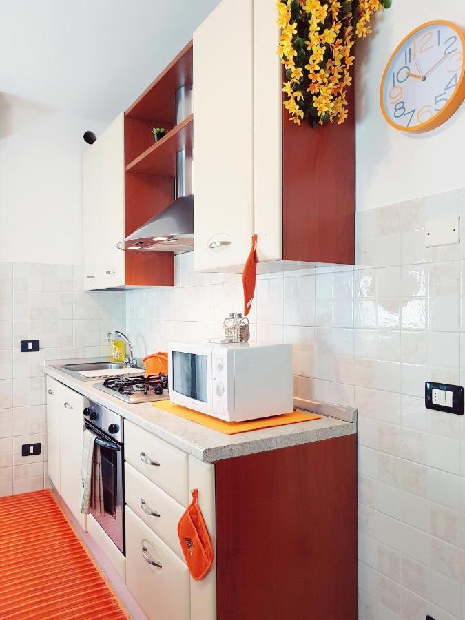 Guest Holiday Filangieri 1 Reggio Emilia Dış mekan fotoğraf