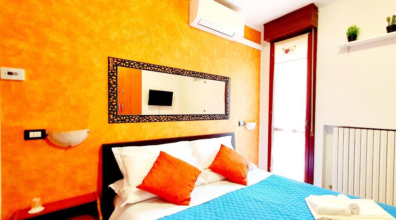 Guest Holiday Filangieri 1 Reggio Emilia Dış mekan fotoğraf